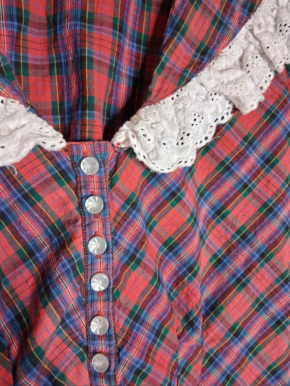 Monalisa Vintage Plaid Button Front Top with Lace Collar Size Small - Picture 2 of 8